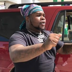 Meet your Posher, Cole